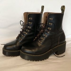 Dr. Martens Leona boots black size UK5